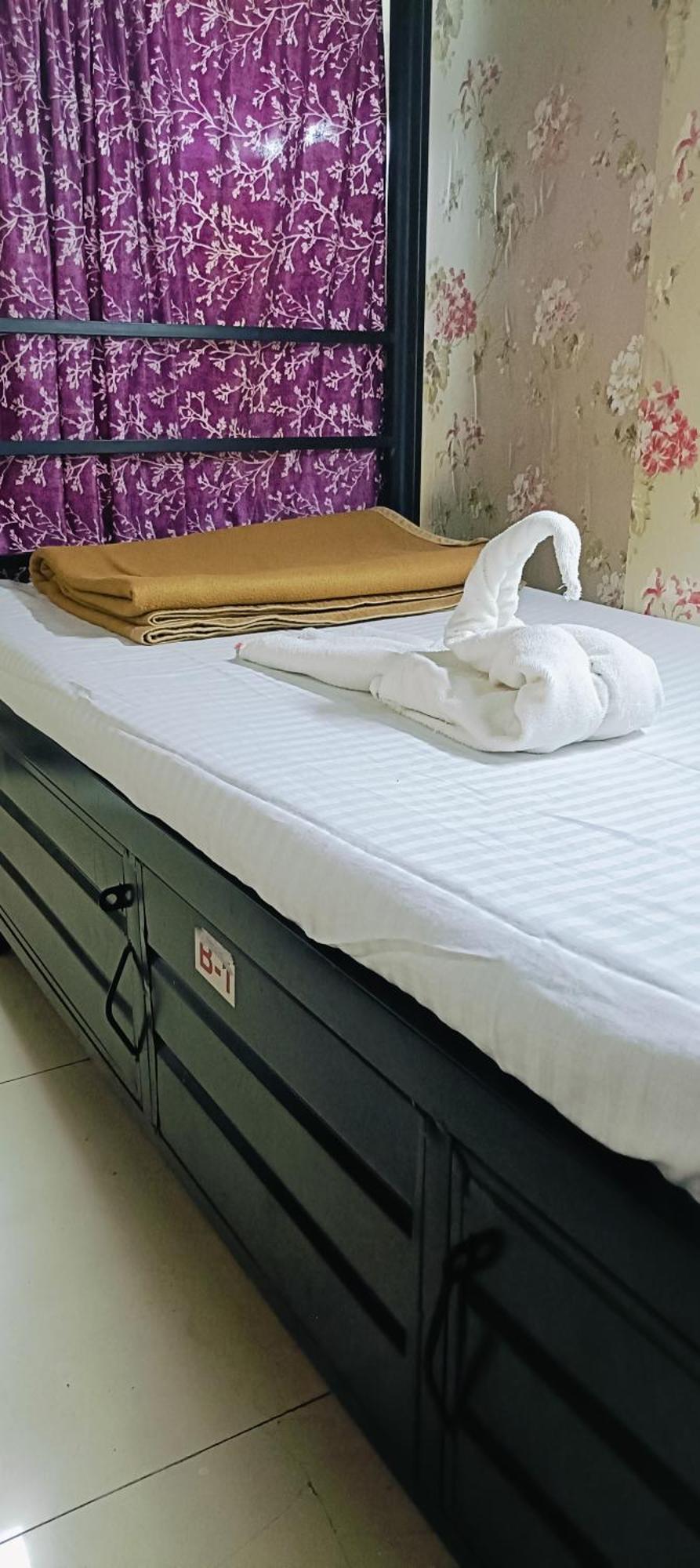 Pg Mahira Dormitory — Photos 1